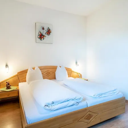 Neustift Near Stubai Glacier Skiing, Cleaning Included Appartement
