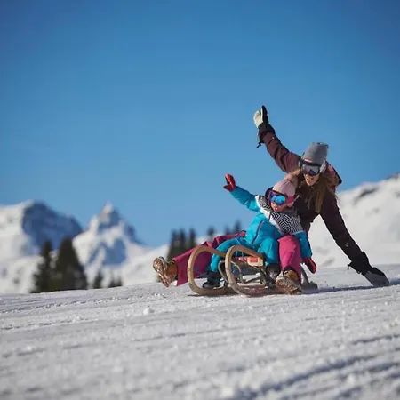 In The Stubai Valley For Groups, Cleaning Included Apartment *