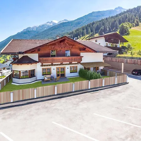 Appartement Neustift Near Stubai Glacier Skiing, Cleaning Included *