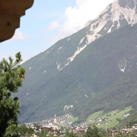 In The Stubai Valley For Groups, Cleaning Included Apartment *