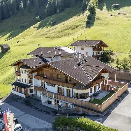 Neustift Near Stubai Glacier Skiing, Cleaning Included Neustift im Stubaital