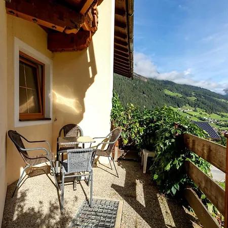 Neustift Near Stubai Glacier Skiing, Cleaning Included Appartement *
