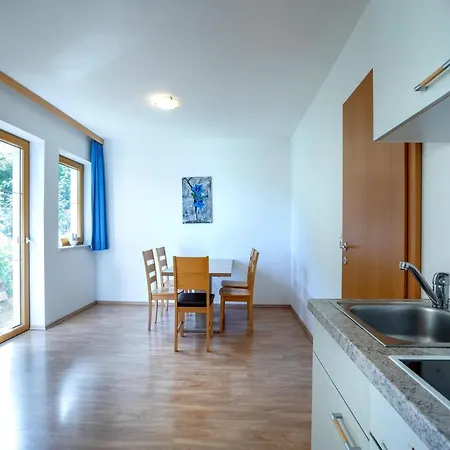 Neustift Near Stubai Glacier Skiing, Cleaning Included Appartement *