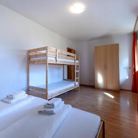 Appartement Neustift Near Stubai Glacier Skiing, Cleaning Included Neustift im Stubaital